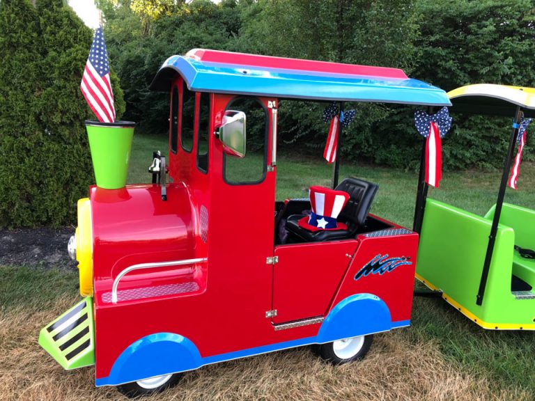 Holiday Trackless Train Rental with Engineer | Cincinnati A-1 Amusement ...