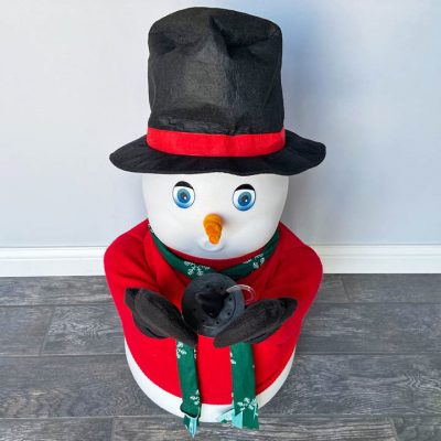 Mr Mrs Frosty the Snowman Snow Making Machine Rental Cincinnati Ohio