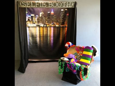 Selfie Booth Photo Backdrop Station Rental Cincinnati Ohio