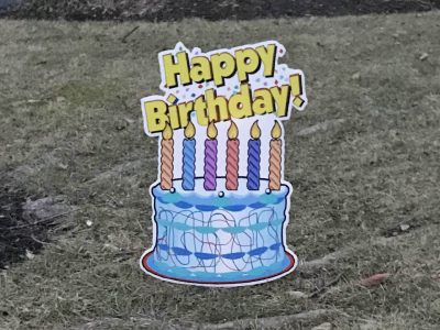 Yard Card - Birthday Cupcakes Lawn Greeting Rental Cincinnati Ohio